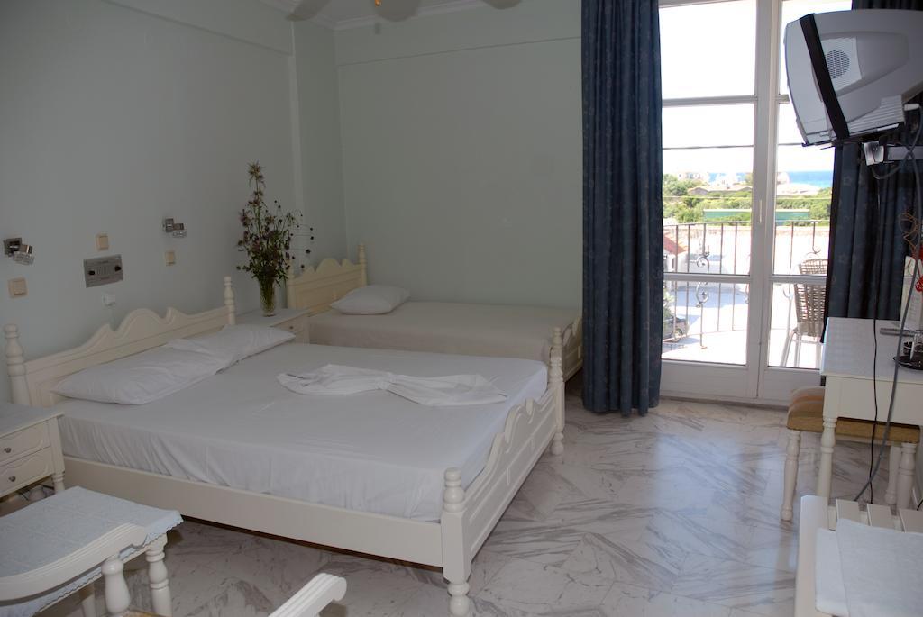 Amanda Hotel Karlóvaszi Kültér fotó